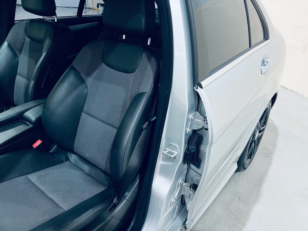 Used Mercedes-Benz C Class 2012 for sale - 77680254: Photo 11