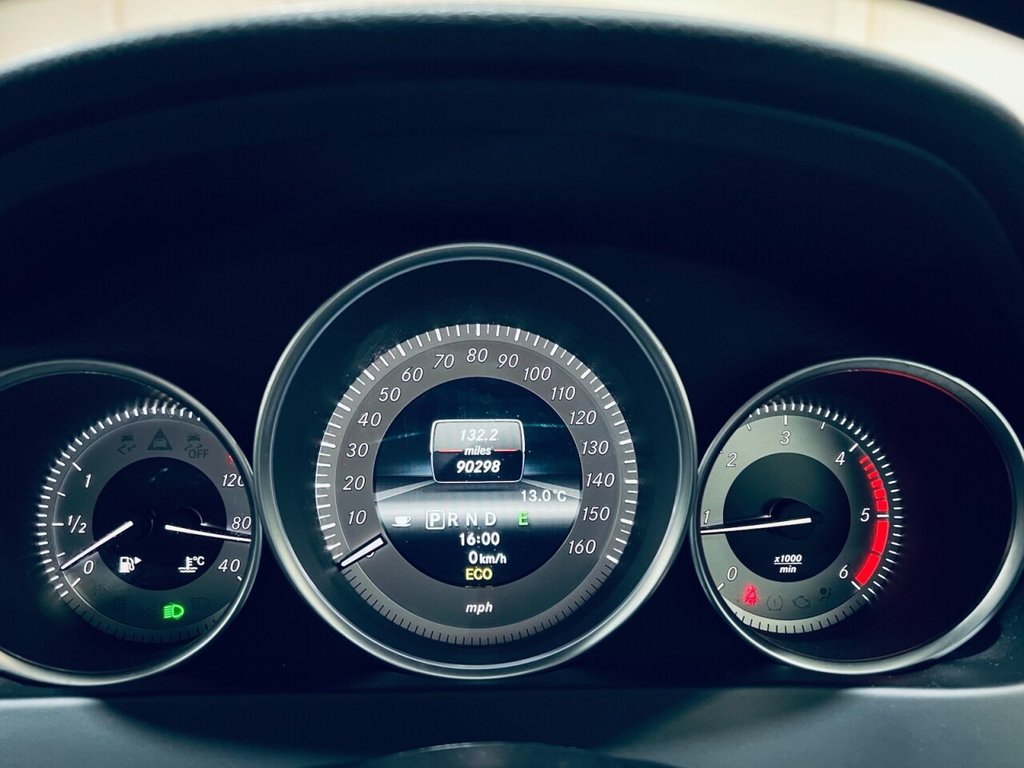 Used Mercedes-Benz C Class 2012 for sale - 77680254: Photo 21