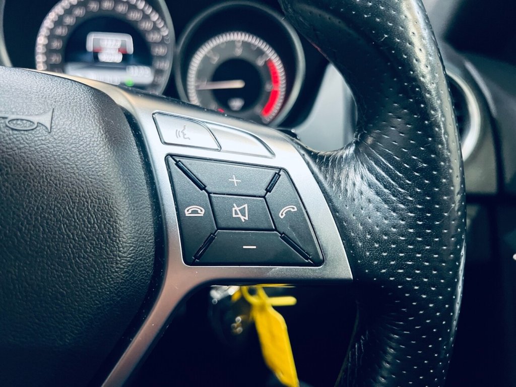 Used Mercedes-Benz C Class 2012 for sale - 77680254: Photo 22