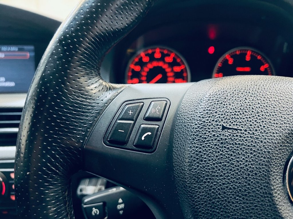 Used BMW 3 Series 2011 for sale - 78029879: Photo 31