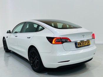 Used Tesla Model 3 2020 for sale - 79350394: Photo