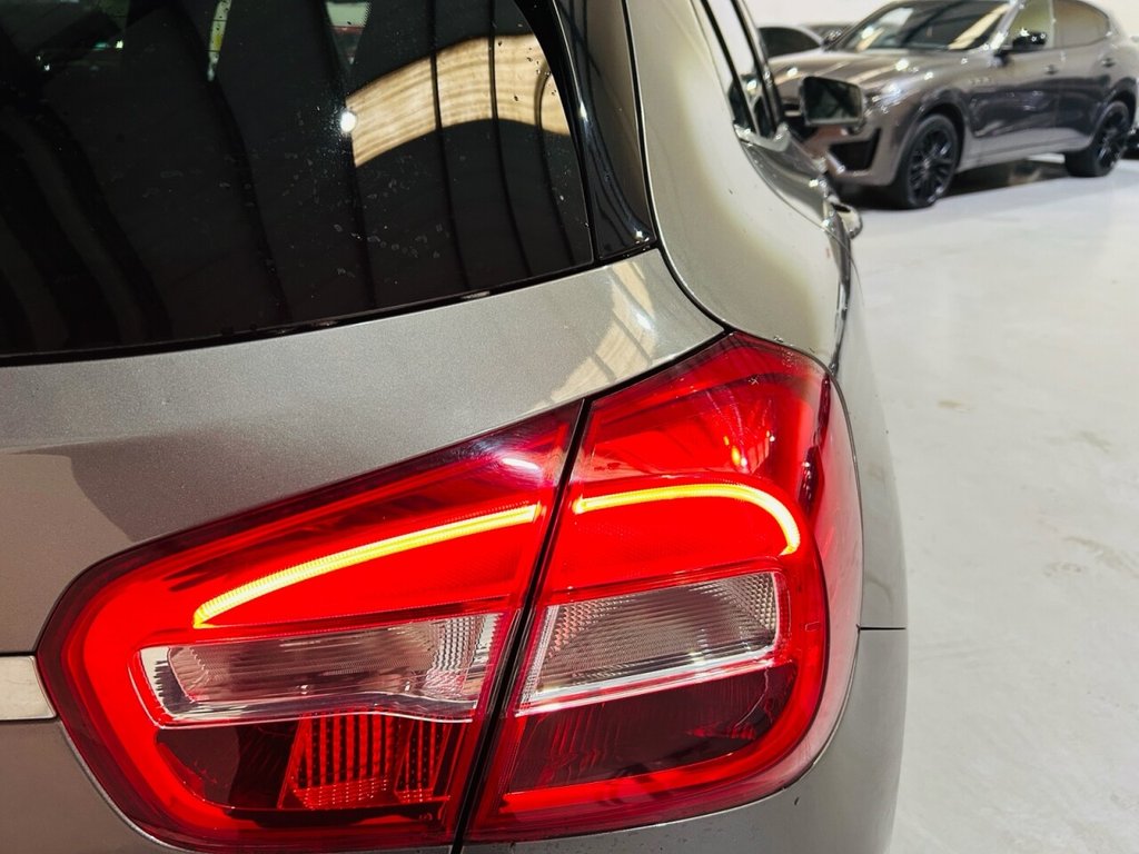 Used Mercedes-Benz GLA 2018 for sale - 76711318: Photo 10