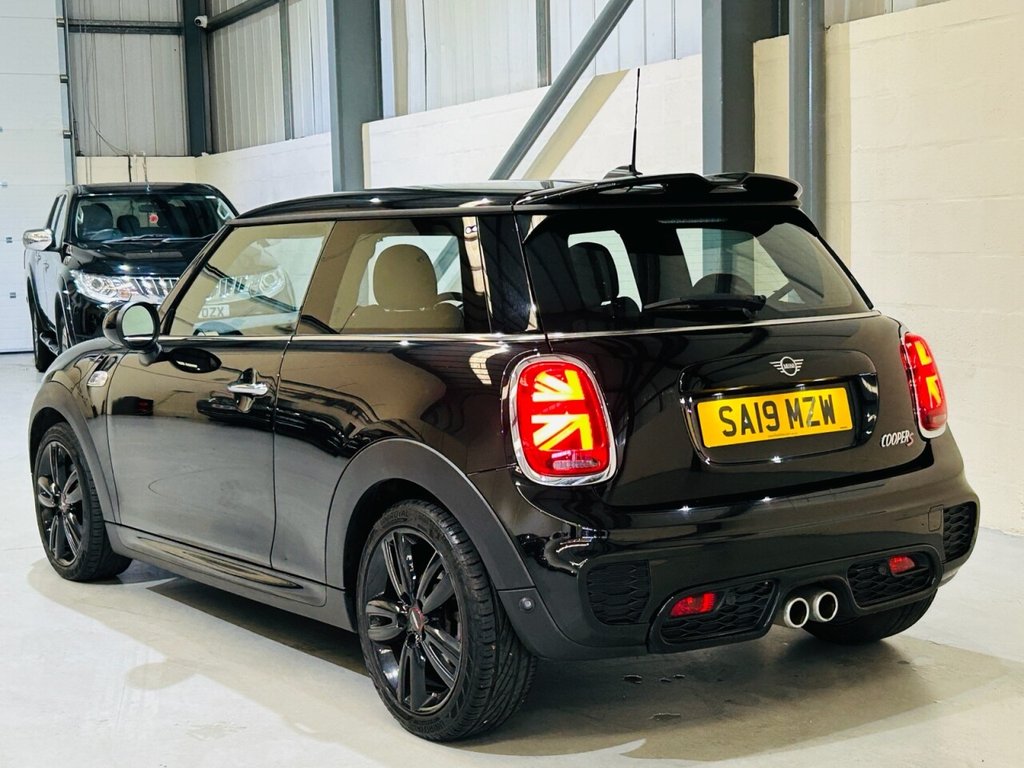 Used MINI Hatch 2019 for sale - 76223790: Photo 2