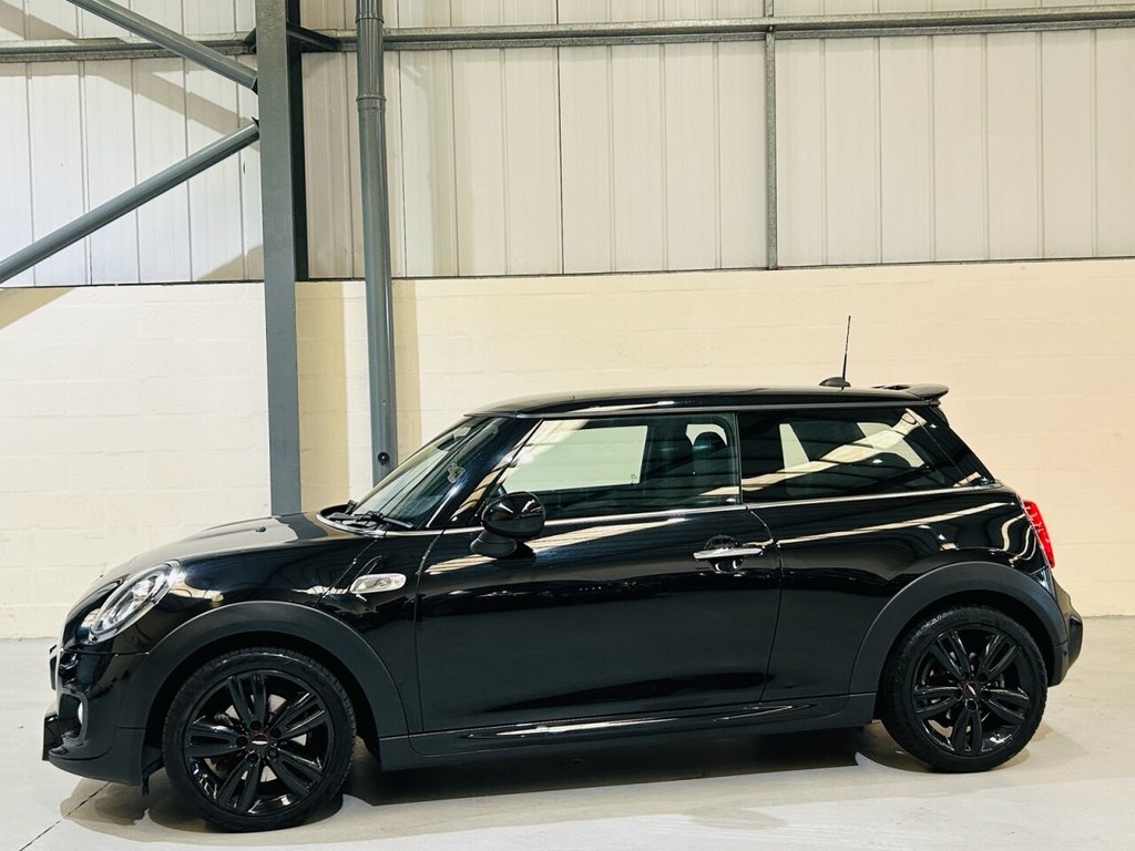 Used MINI Hatch 2019 for sale - 76223790: Photo 4