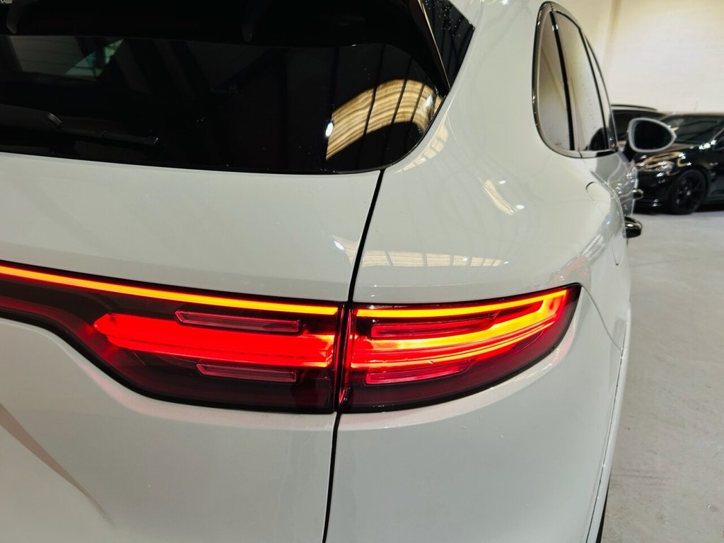 Used Porsche Cayenne 2021 for sale - 76395980: Photo 10