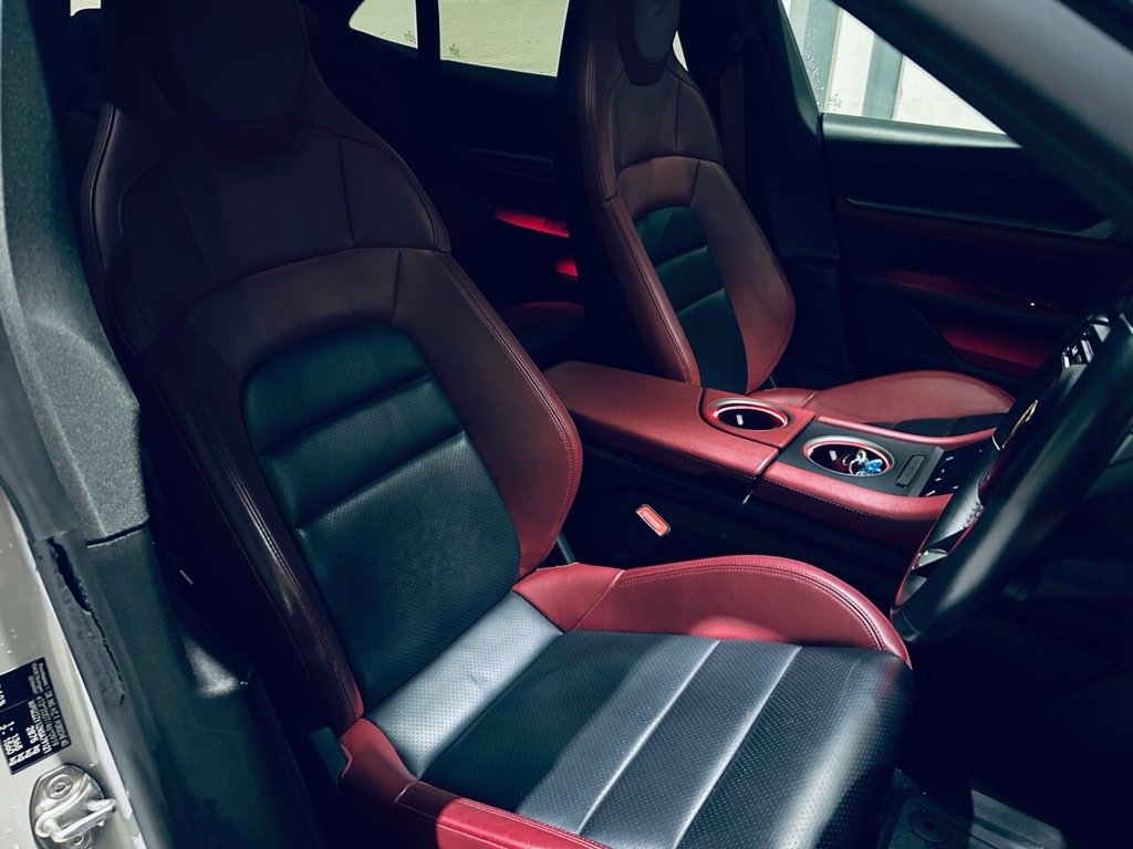 Used Porsche Taycan 2022 for sale - 77037642: Photo 19