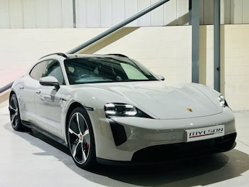 Used Porsche Taycan 2022 for sale - 77037642: Photo
