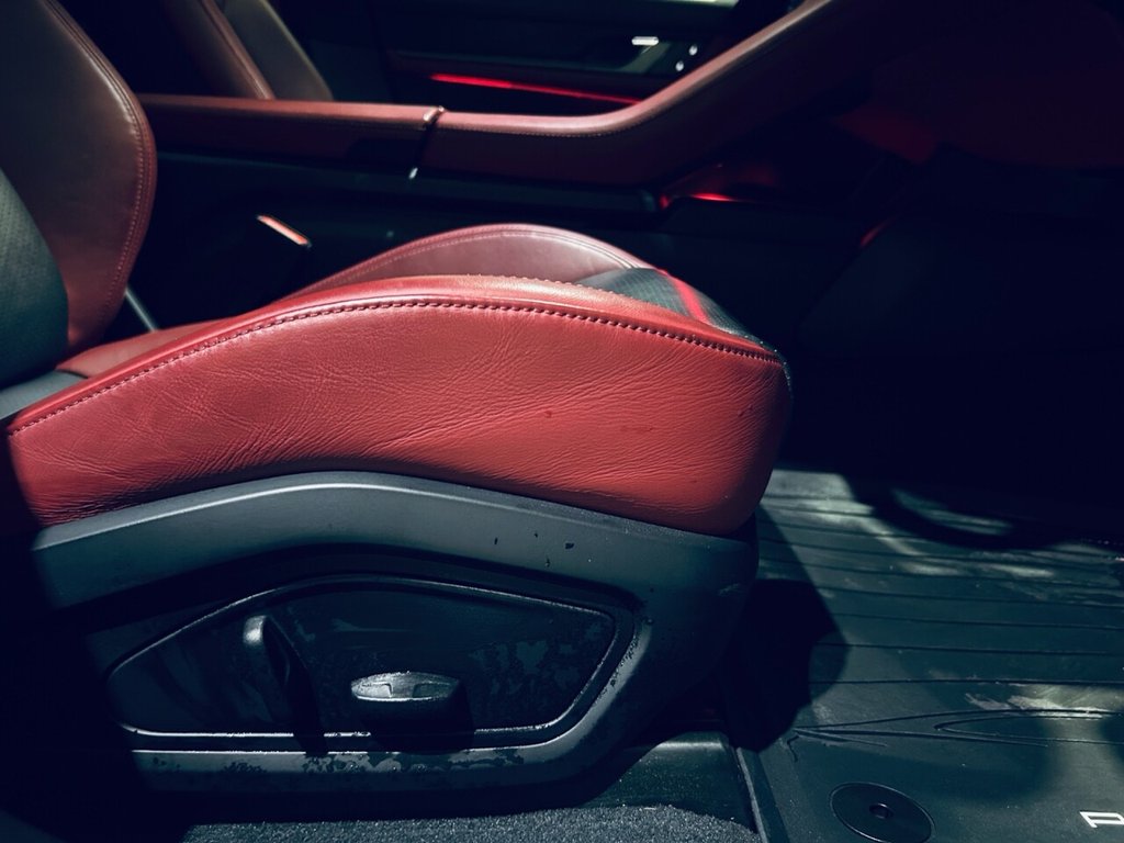 Used Porsche Taycan 2022 for sale - 77037642: Photo 22