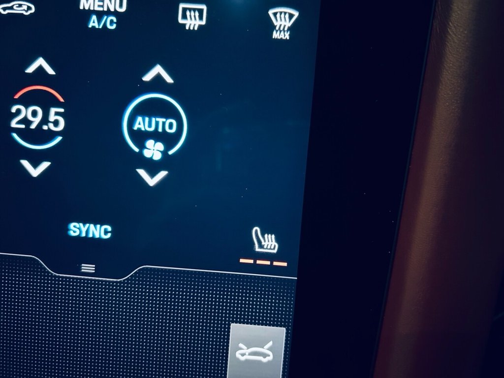 Used Porsche Taycan 2022 for sale - 77037642: Photo 30