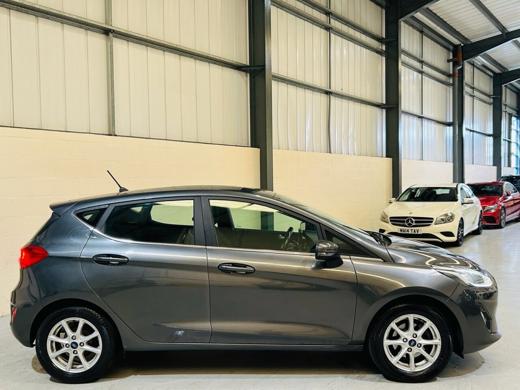 Used Ford Fiesta 2017 for sale - 76454559: Photo 7