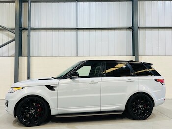 Used Land Rover Range Rover Sport 2017 for sale - 78371964: Photo