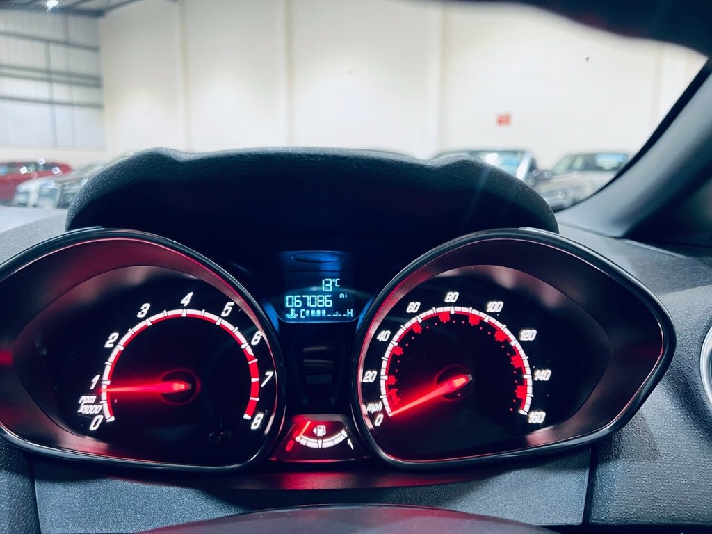 Used Ford Fiesta 2014 for sale - 77991229: Photo 30