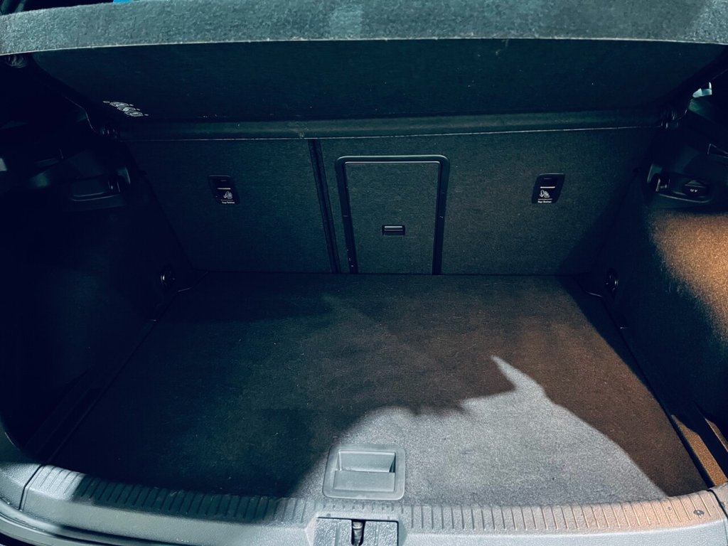 Used Volkswagen Golf 2015 for sale - 77477324: Photo 21