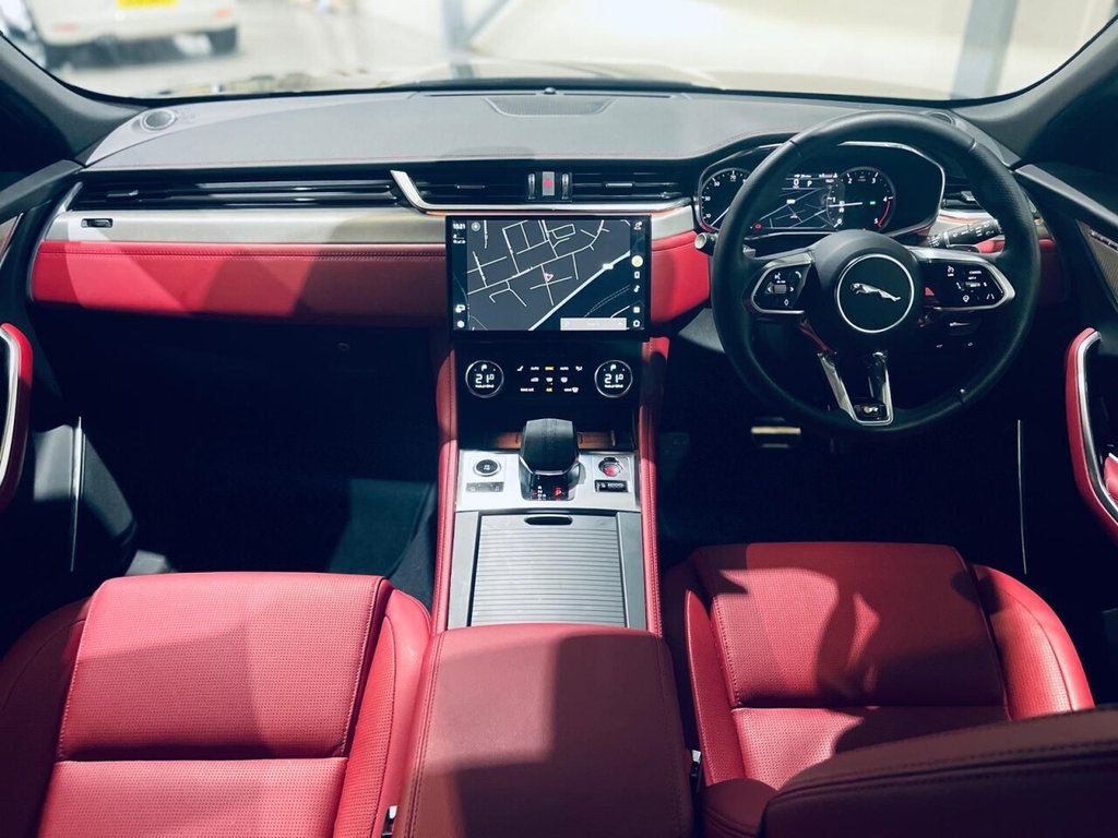 Used Jaguar F-Pace 2022 for sale - 76923439: Photo 13
