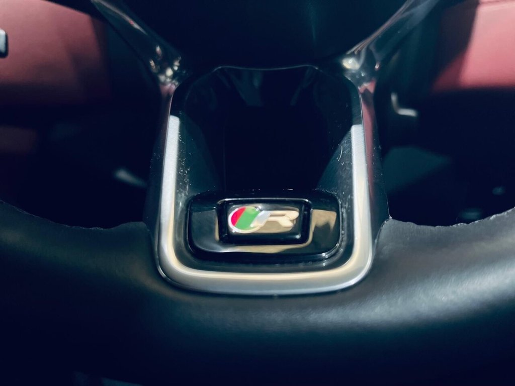 Used Jaguar F-Pace 2022 for sale - 76923439: Photo 21