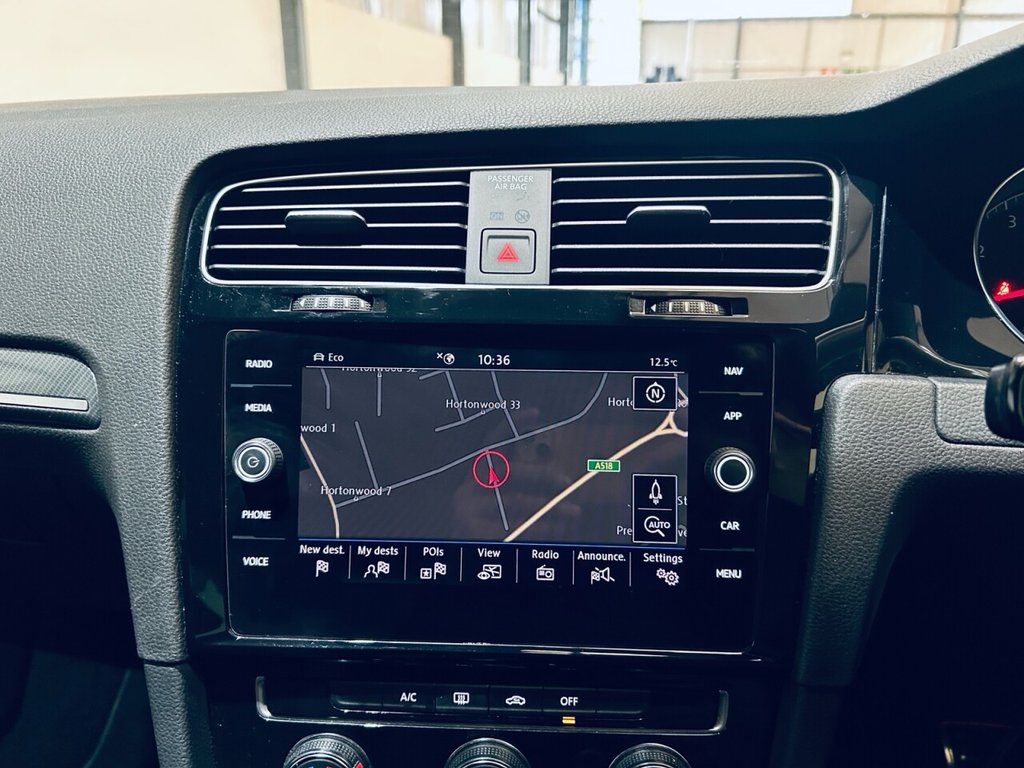 Used Volkswagen Golf 2019 for sale - 76454248: Photo 2