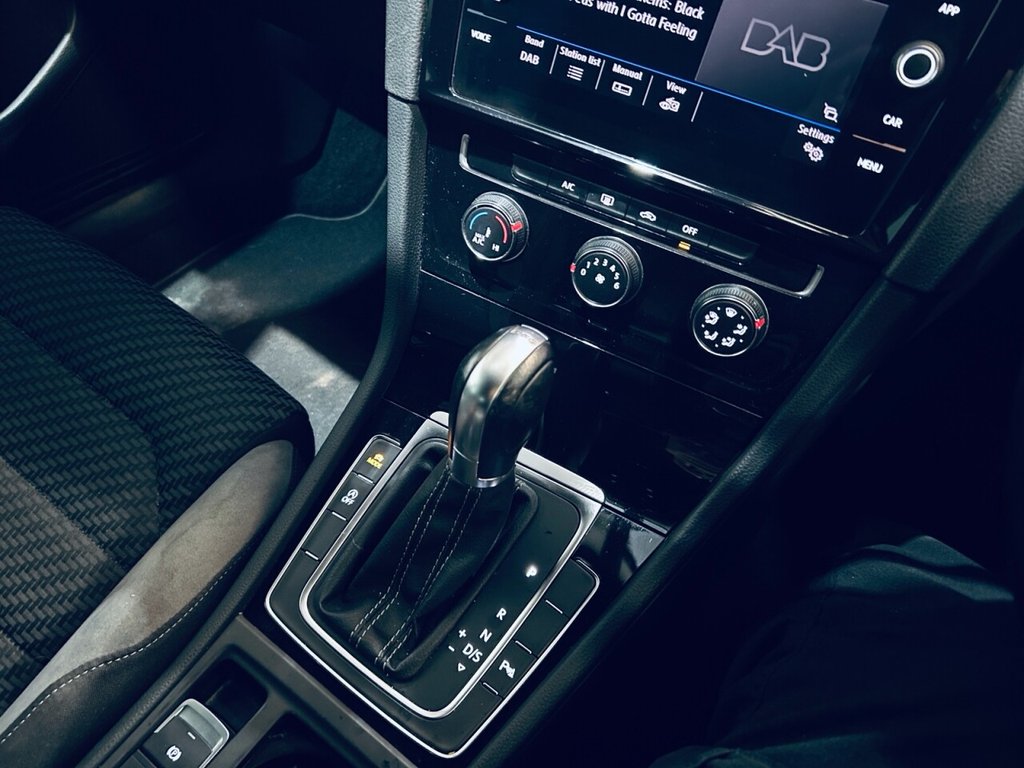 Used Volkswagen Golf 2019 for sale - 76454248: Photo 22