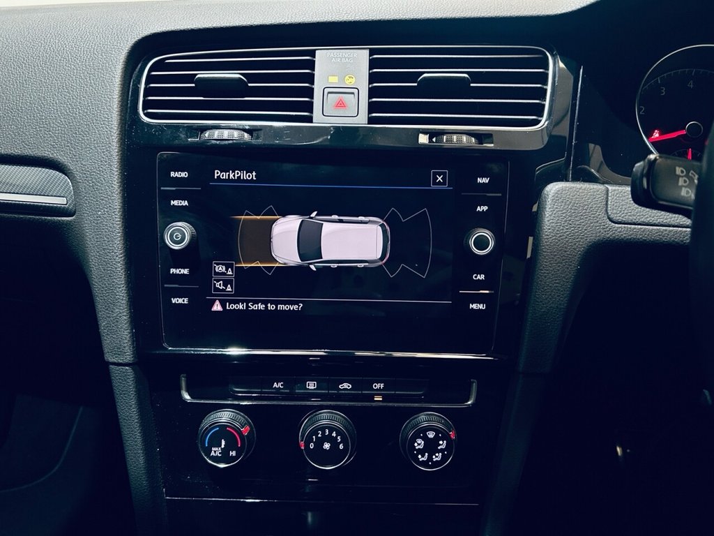 Used Volkswagen Golf 2019 for sale - 76454248: Photo 23