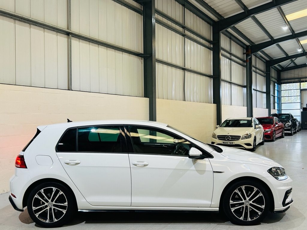 Used Volkswagen Golf 2019 for sale - 76454248: Photo 7