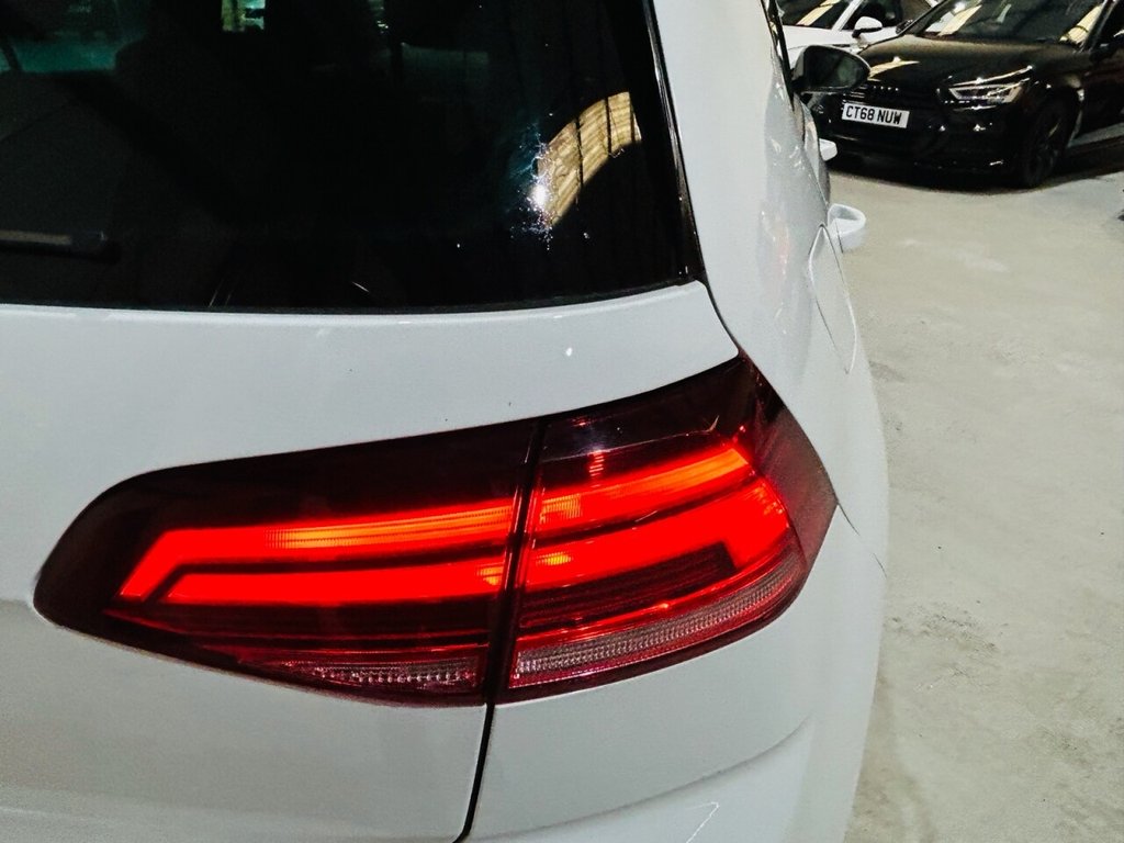 Used Volkswagen Golf 2019 for sale - 76454248: Photo 8
