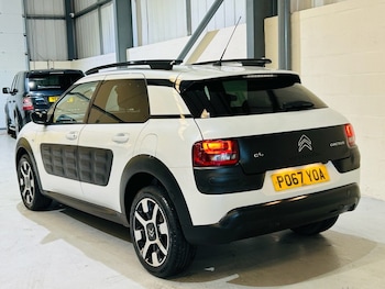 Used Citroen C4 Cactus 2017 for sale - 76372439: Photo