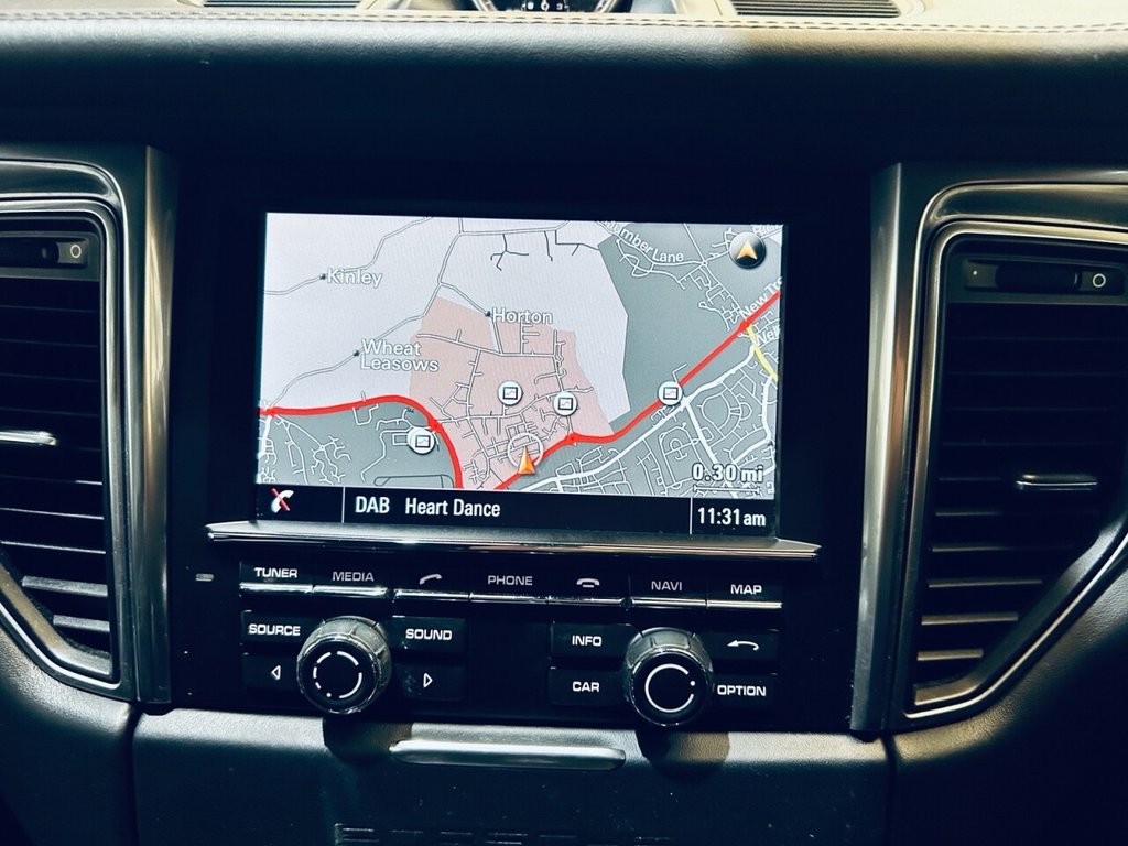 Used Porsche Macan 2014 for sale - 76470292: Photo 18