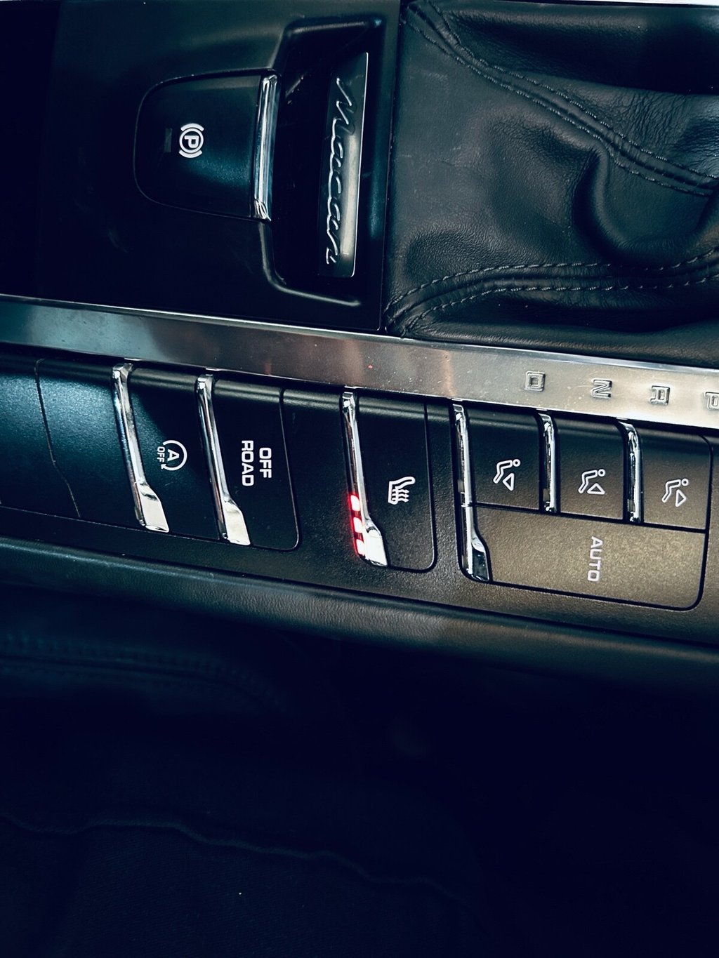 Used Porsche Macan 2014 for sale - 76470292: Photo 22