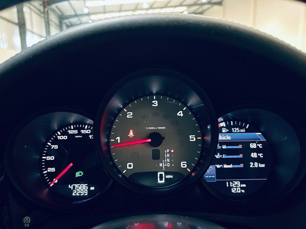 Used Porsche Macan 2014 for sale - 76470292: Photo 30