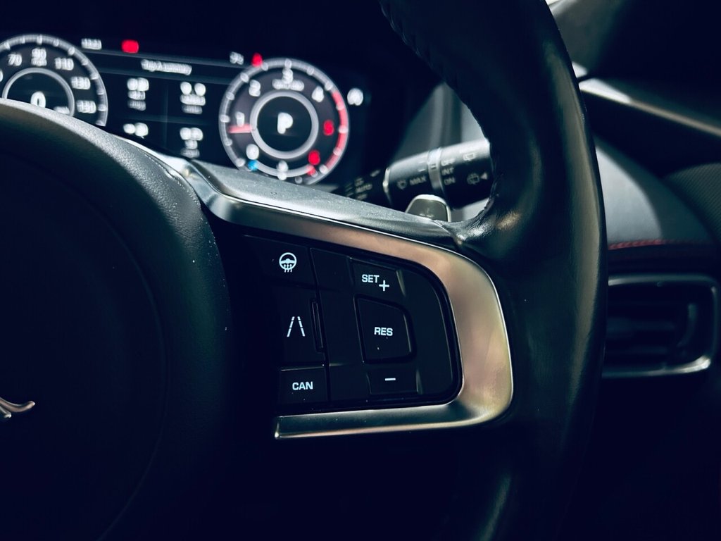 Used Jaguar F-Pace 2019 for sale - 76740426: Photo 25