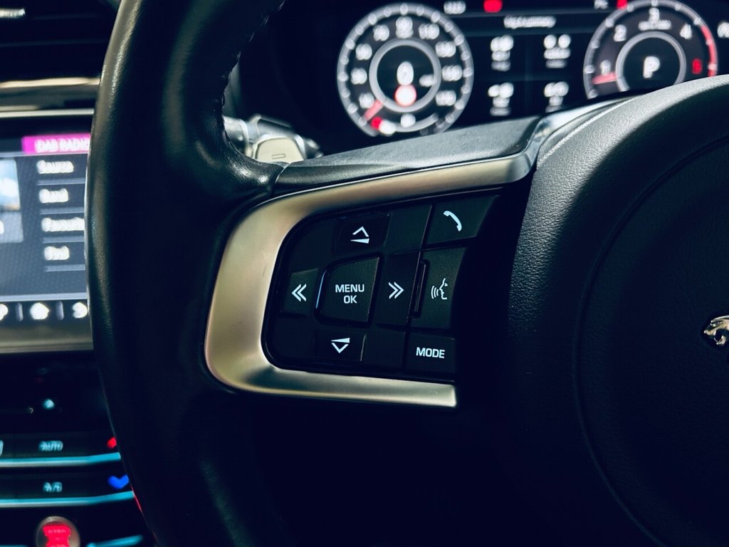 Used Jaguar F-Pace 2019 for sale - 76740426: Photo 26