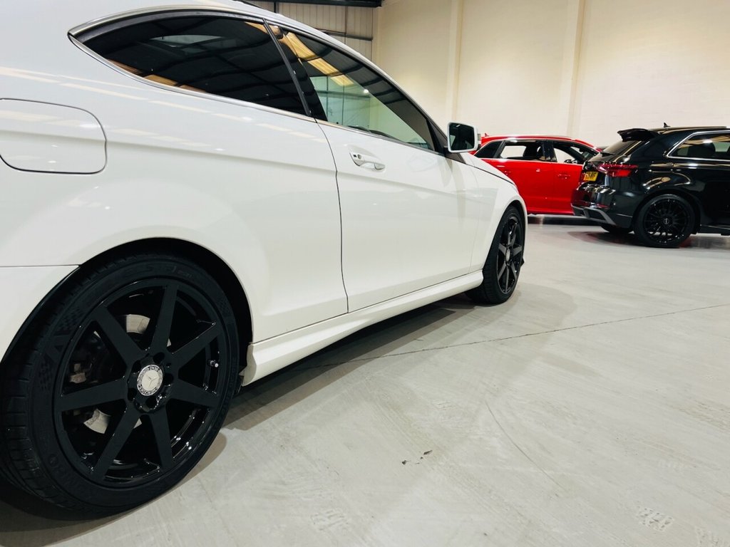 Used Mercedes-Benz C Class 2014 for sale - 77546777: Photo 19