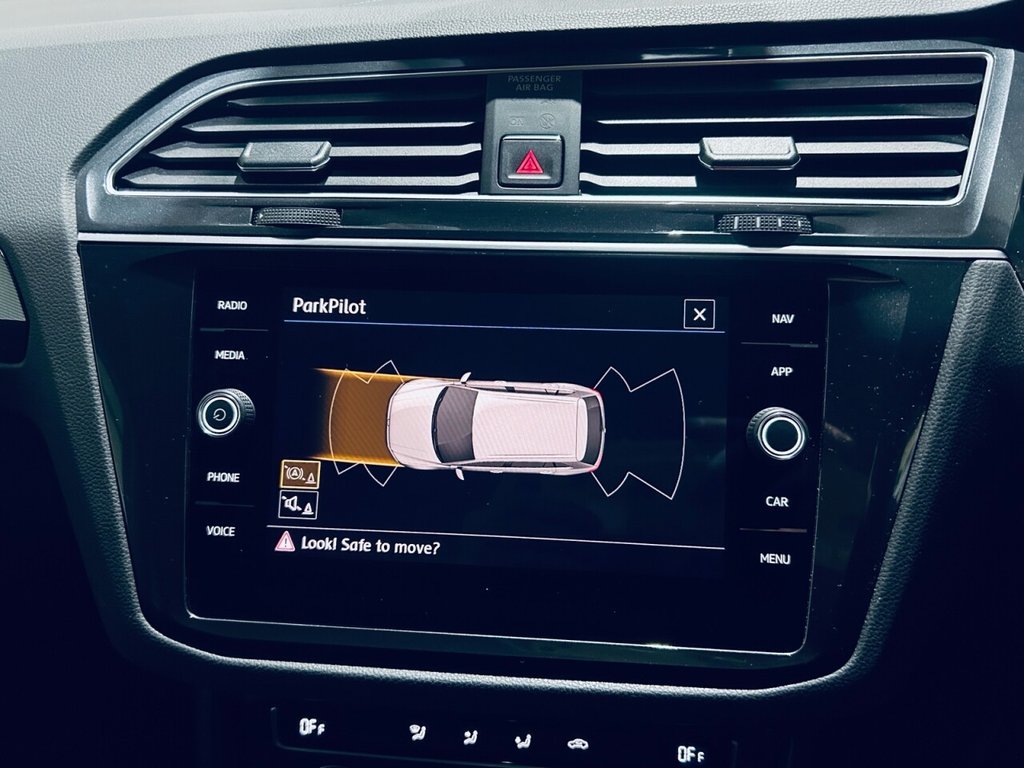 Used Volkswagen Tiguan 2018 for sale - 76900978: Photo 12