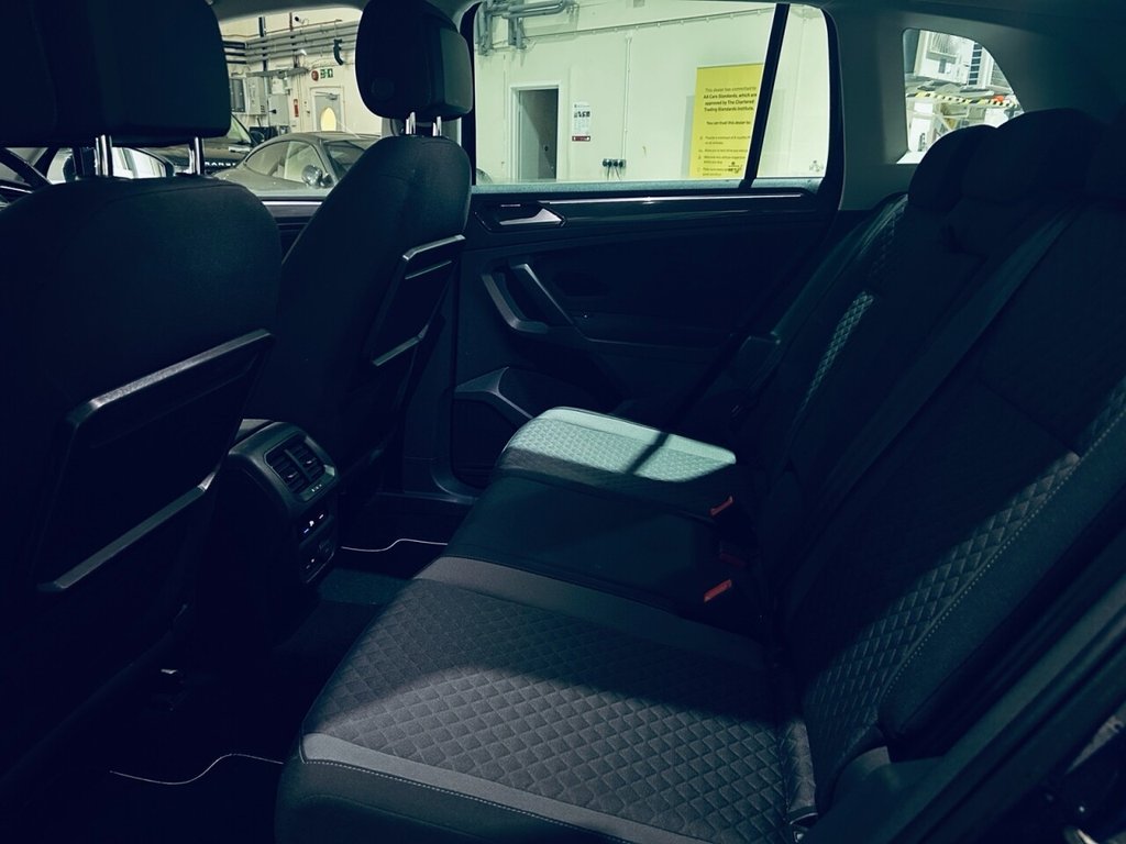 Used Volkswagen Tiguan 2018 for sale - 76900978: Photo 20