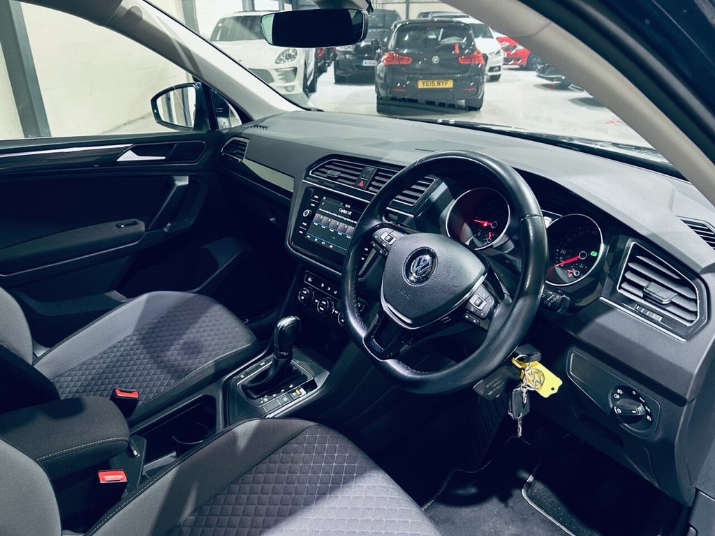 Used Volkswagen Tiguan 2018 for sale - 76900978: Photo 27