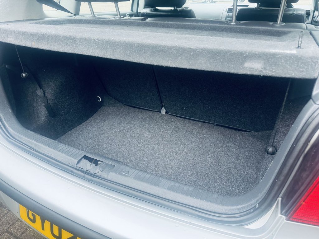 Used Volkswagen Polo 2002 for sale - 76558547: Photo 9