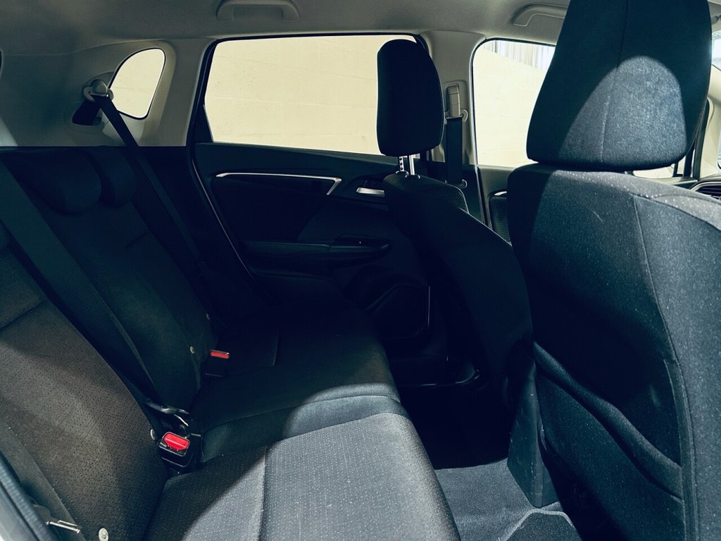 Used Honda Jazz 2015 for sale - 76106135: Photo 10
