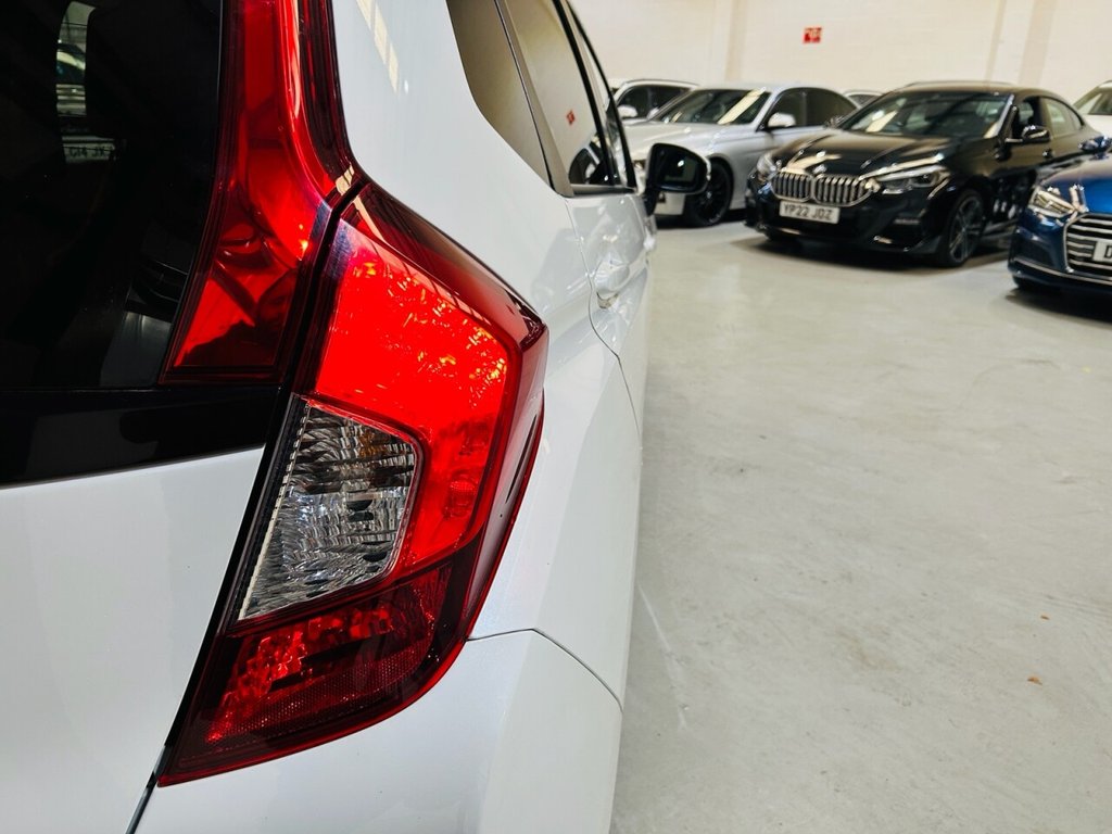 Used Honda Jazz 2015 for sale - 76106135: Photo 11