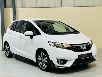 Used Honda Jazz 2015 for sale - 76106135: Photo 2