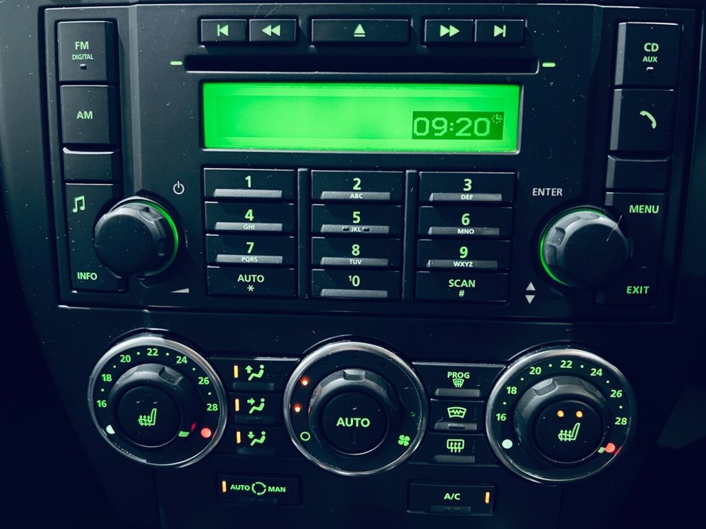 Used Land Rover Freelander 2 2011 for sale - 77477717: Photo 31