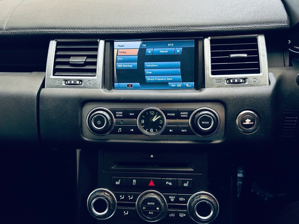 Used Land Rover Range Rover Sport 2011 for sale - 76454027: Photo 24