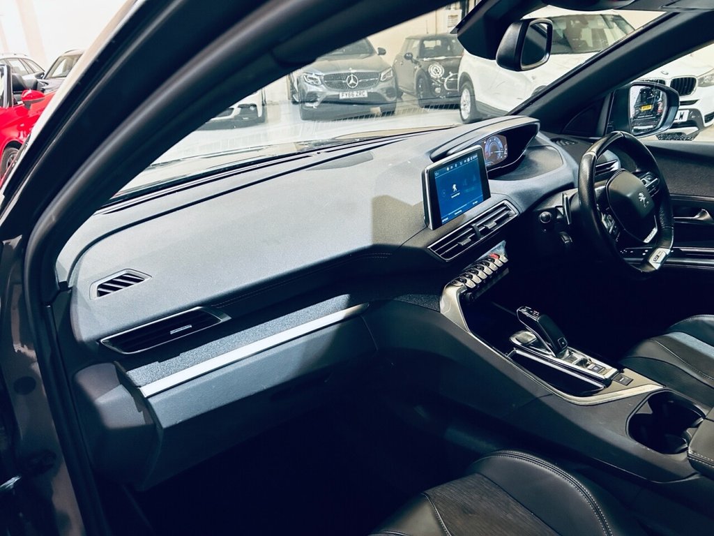 Used Peugeot 5008 2018 for sale - 76406388: Photo 10