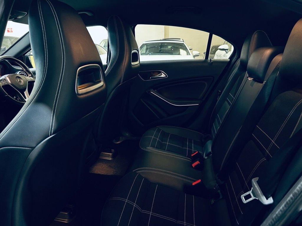 Used Mercedes-Benz A-Class 2014 for sale - 76962135: Photo 14