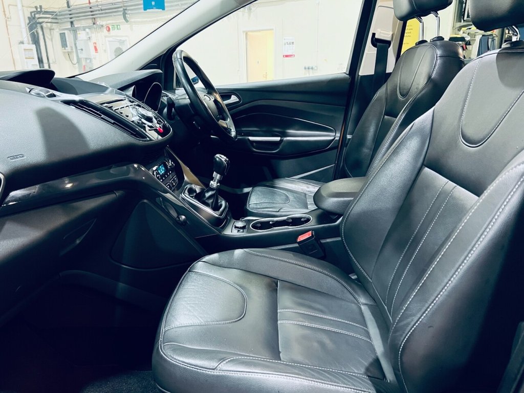 Used Ford Kuga 2015 for sale - 77263538: Photo 21