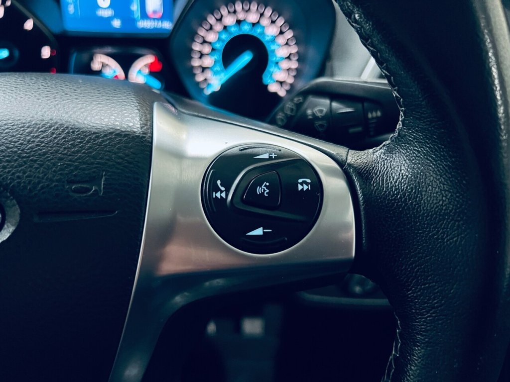 Used Ford Kuga 2015 for sale - 77263538: Photo 27