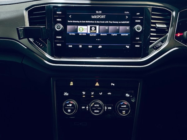 Used Volkswagen T-Roc 2018 for sale - 75666441: Photo 12