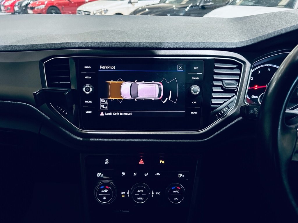 Used Volkswagen T-Roc 2018 for sale - 75666441: Photo 26