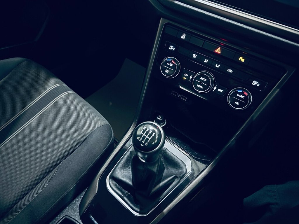 Used Volkswagen T-Roc 2018 for sale - 75666441: Photo 27