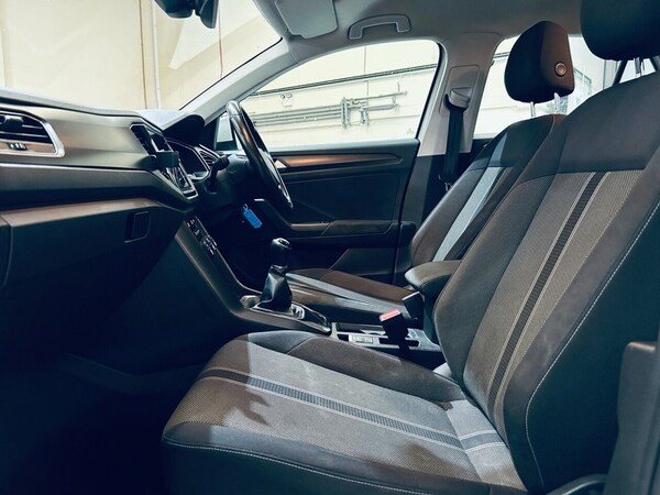 Used Volkswagen T-Roc 2018 for sale - 75666441: Photo 6
