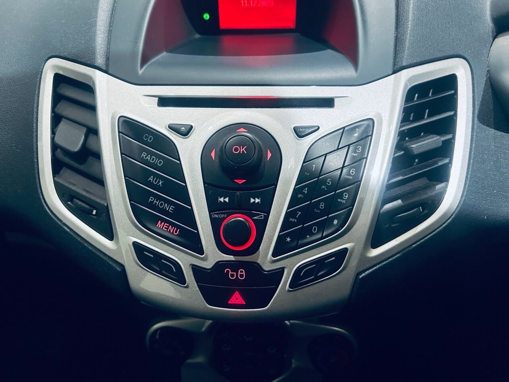 Used Ford Fiesta 2012 for sale - 76953971: Photo 21