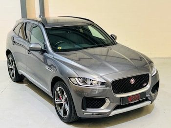Used Jaguar F-Pace 2017 for sale - 75456308: Photo